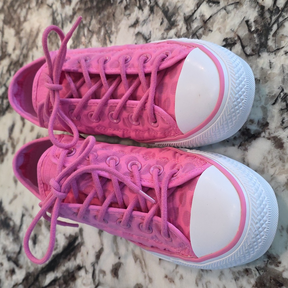 NEW Pink Polka Dot Converse Sneakers